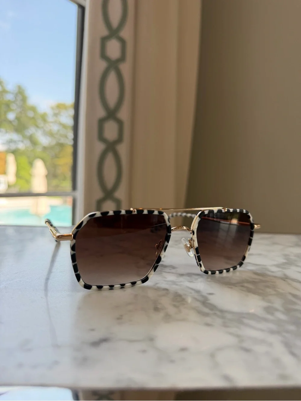 KREWE Emery 18K Matte Domino Sunglasses Black White Gold
